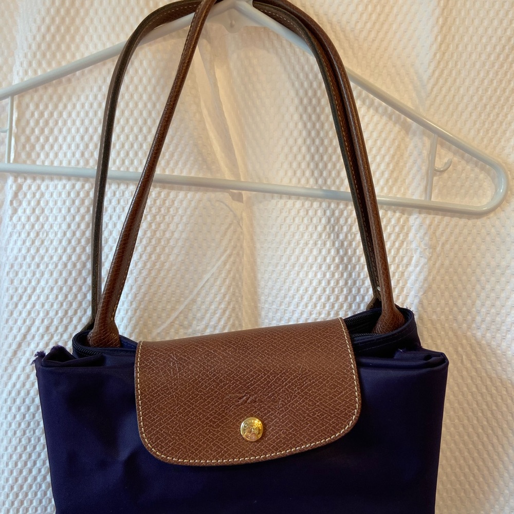 Longchamp Le Pliage Large Tote with Long Handles - color is Bilberry